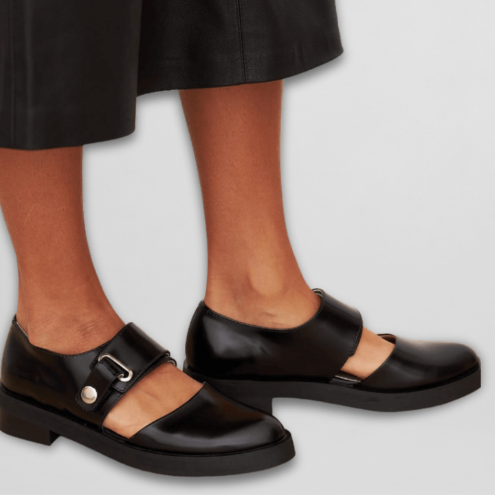 Antonietta | Classic Mary Janes with Adjustable Strap